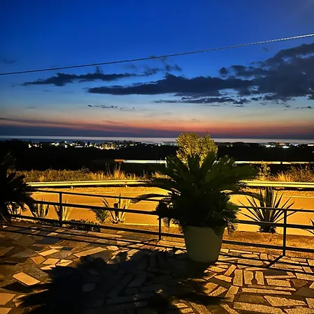 Ciriapples فندق مبيت وإفطار